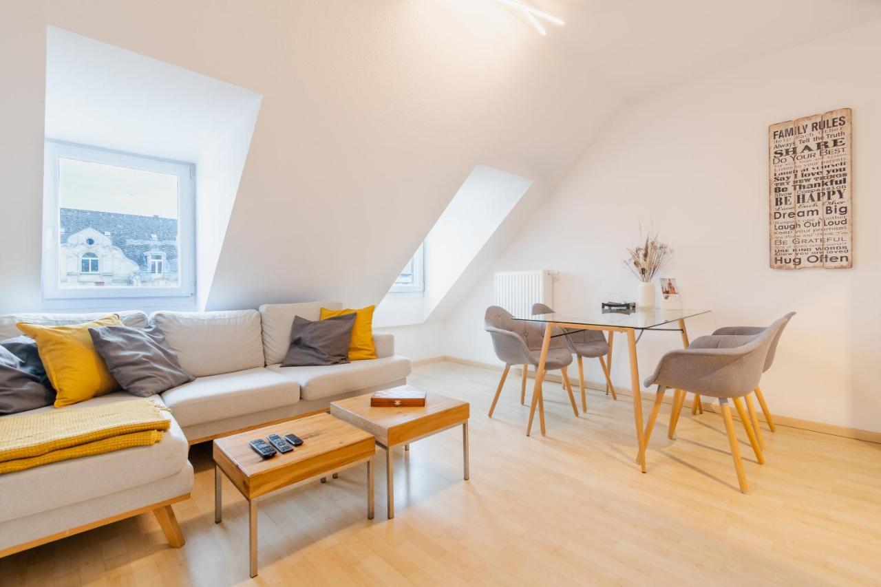 Home By Doni I Serviced Apartments I Ruhig I Zentral Nahe Rmcc, Staatsheater & Landtag Wiesbaden Exterior photo