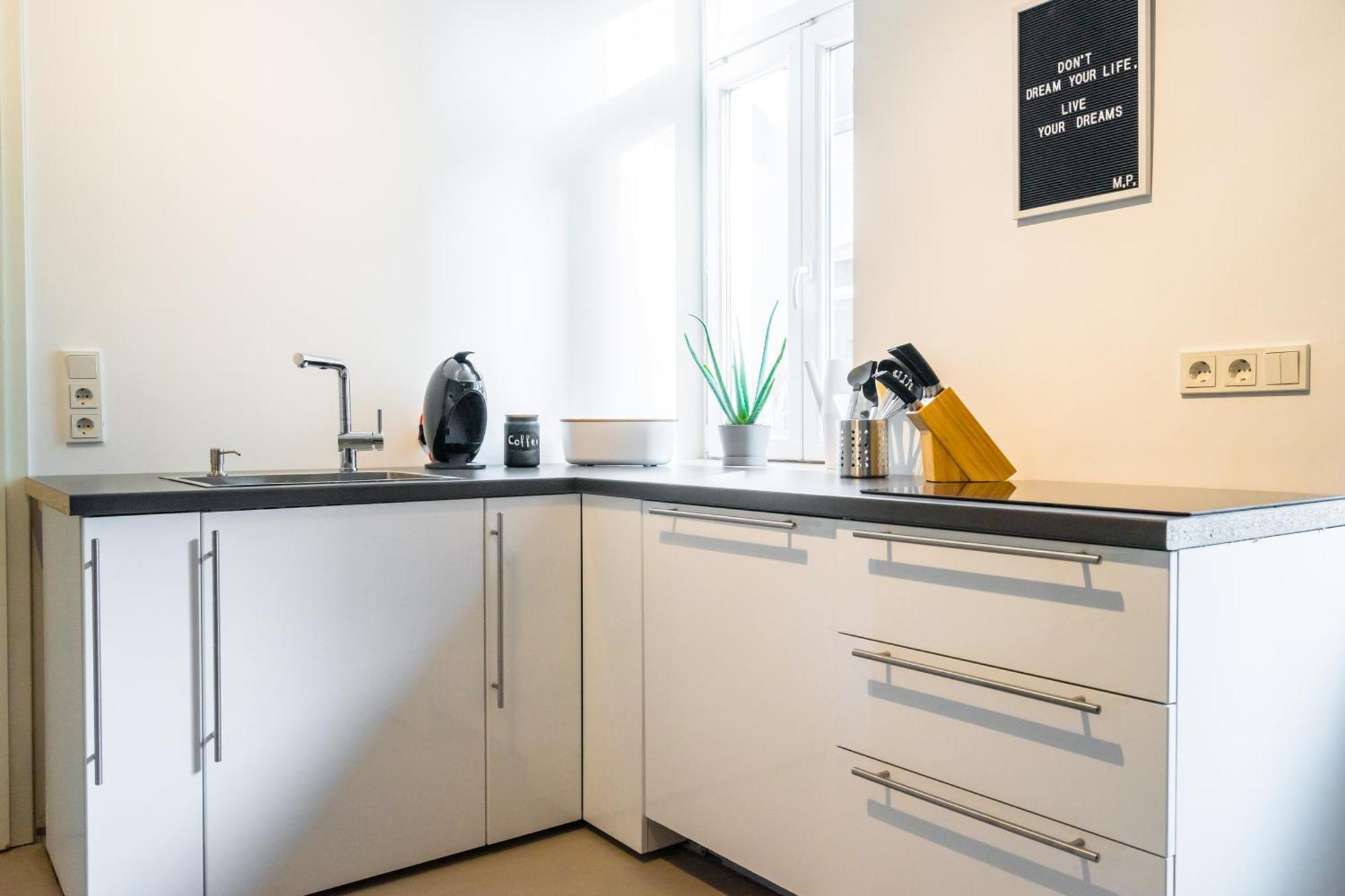 Home By Doni I Serviced Apartments I Ruhig I Zentral Nahe Rmcc, Staatsheater & Landtag Wiesbaden Room photo